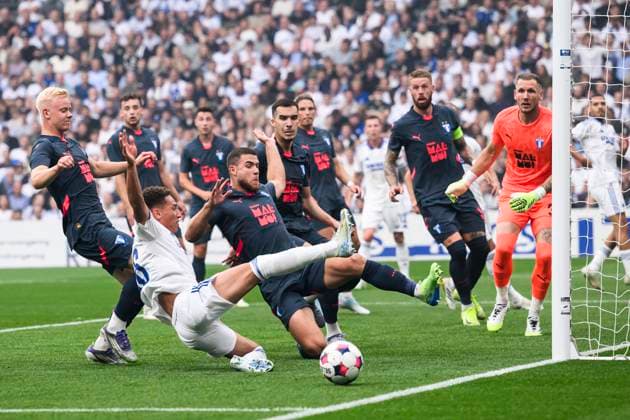 Champions League Qualification FC Kobenhavn vs Malmo FF 12 08 2025 16 FCK Robert Silva, 7 MFF Otto Rosengren, 5 MFF Andrej ÄuriÄ‡, 25 MFF Gabriel Busanello Champions League Qualification FC Kobenhavn vs Malmo FF 12 08 2025 Kobenhavn, Denmark 12 August, 2025 UK Champions League Qualification FC Copenhagen vs Malmö FF Parken, Copenhagen, Denmark Kobenhavn Parken Danmark Copyright: xMichaelxBarrettxBoesenx