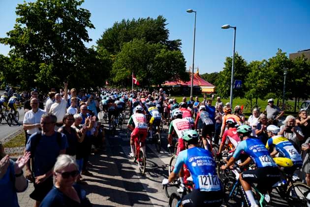 Road Cycling 2nd stage of PostNord Tour of Denmark The peleton departs for the second stage of PostNord Tour of Denmark from Roedovre to Gladsaxe, Denmark, Wednesday August 13, 2025 , Zealand Denmark  Copyright: MadsxClausxRasmussenx spdk20250813-145919-L