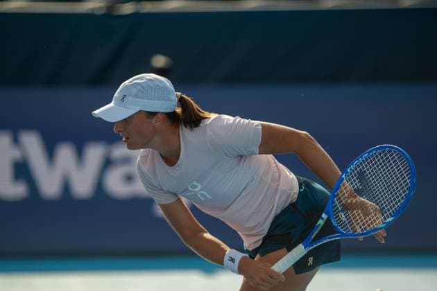 Cincinnati Open: Francis Tiafo And Iga Swiatek Morning Practice Sessions Iga Swiatek is seen during her morning practice prior to her round of 16 match at the Cincinnati Open in Mason, Ohio, on August 13, 2025. Mason Ohio United States  Copyright: xJasonxWhitmanx originalFilename:whitman-cincinna250813_nplbW.jpg
