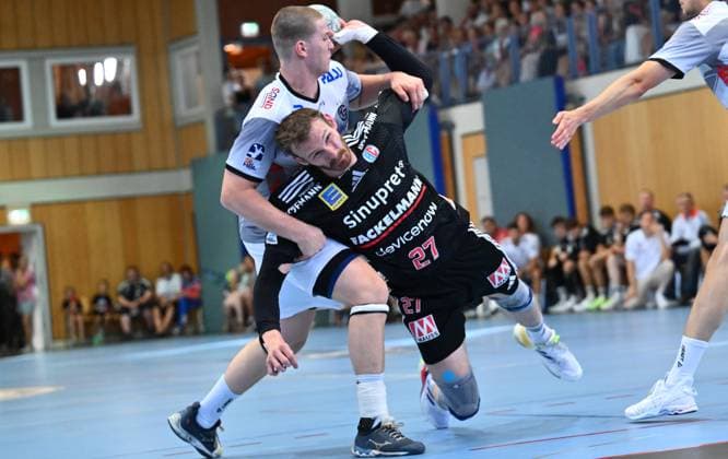 13 08 2025 Handball season 2025 2026 Test match friendly HC Erlangen HCE TV Großwallstadt xwoxzix ^Antonio Metzner 27, HC Erlangen HCE in front of Axel Skaarnaess 25, TV Großwallstadt