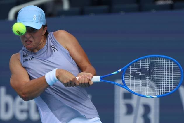 TENIS CINCINNATI OPEN 2025 13082025 N Z IGA SWIATEK W TRAKCIE MECZU PRZECIWKO SORANA CRISTEA (RUMUNIA) W CZWARTEJ RUNDZIE TURNIEJU WTA, Tennis Damen 1000 CINCINNATI OPEN MARCIN CHOLEWINSKI NEWSPIX.PL TENNIS WTA 1000 CINCINNATI OPEN 2025 13082025 IGA SWIATEK DURING THE MATCH AGAINST SORANA CRISTEA OF ROMANIA IN THE FOURTH ROUND NEWSPIX.PL --- newspix.pl 