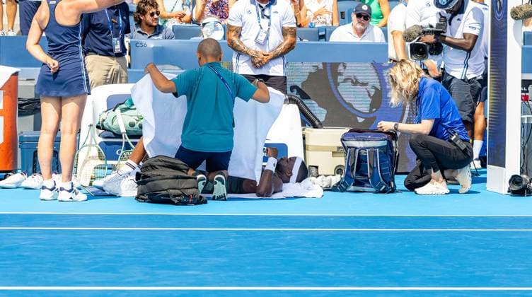 TENNIS : Tournoi de Cincinatti - 1 8 Huitieme - 13 08 2025 Frances Tiafoe, usa, Tournoi de Cincinatti 2025, 8e de Finale, abandon sur blessure  Copyright: xx