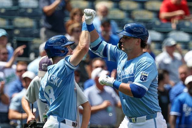 August 13, 2025: Kansas City Royals first baseman Vinnie Pasquantino (9) and right fielder Mike Yastrzemski (18) celebrate Pasquantino s three run home run during the fourth inning against the Washington Nationals at Kauffman Stadium in Kansas City, MO. CSM Kansas City United States of America - ZUMAc04_ 20250813_zma_c04_042 Copyright: xDavidxSmithx