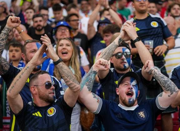 Scotland v Hungary - EURO 2024 STUTTGART, GERMANY - JUNE 23: Scottish fans cheer at the stands during the UEFA EURO, EM, Europameisterschaft,Fussball 2024 Group A football match between Scotland and Hungary at Stuttgart Arena in Stuttgart, Germany on June 23, 2024. Germany World. Editorial use only. Please get in touch for any other usage.  Copyright: x2025xAnadoluxMahmutxSerdarxAlakuÅüx