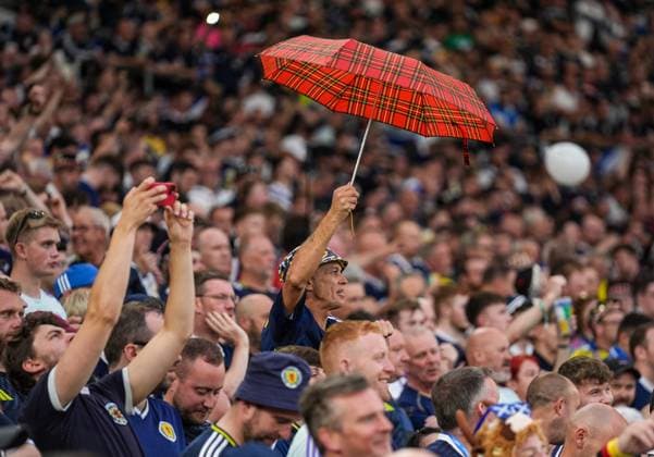 Scotland v Hungary - EURO 2024 STUTTGART, GERMANY - JUNE 23: Scottish fans cheer at the stands during the UEFA EURO, EM, Europameisterschaft,Fussball 2024 Group A football match between Scotland and Hungary at Stuttgart Arena in Stuttgart, Germany on June 23, 2024. Germany World. Editorial use only. Please get in touch for any other usage.  Copyright: x2025xAnadoluxMahmutxSerdarxAlakuÅüx