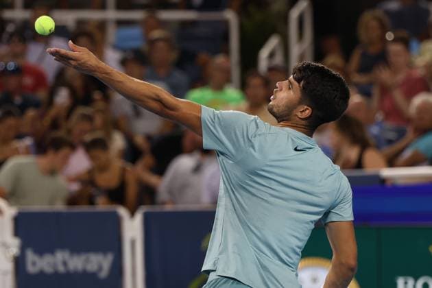 August 13, 2025, Mason, Ohio, United States: CARLOS ALCARAZ of Spain during the match against L. Nardi of Italy in the 1 8 final of the Cincinnati Open at the Lindner Family Tennis Center. Mason, Ohio. Alcaraz won 6:1, 6:4. Mason United States - ZUMAc278 20250813_zsp_c278_041 Copyright: xMarcinxCholewinskix