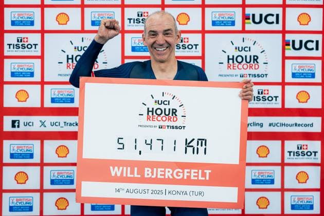 Men C5 UCI Hour Record presented by Tissot Picture by Alex Whitehead SWpix.com - 14 08 2025 - Track cycling, Rad, Radsport, Bahnrad, Bahn - Men C5 UCI Hour Record presented by Tissot - Konya Velodrome, Konya, Türkiye - Will Bjergfelt of Great Britain celebrates after setting a world record breaking distance of 51.471km in the UCI Men™s C5 Hour Record category. Konya Konya Velodrome Turkey Copyright: x xSWpix.comx(t axPhotographyxHubxLtd)xAlexxWhitehead SWpix.comx SWP-3030-0477