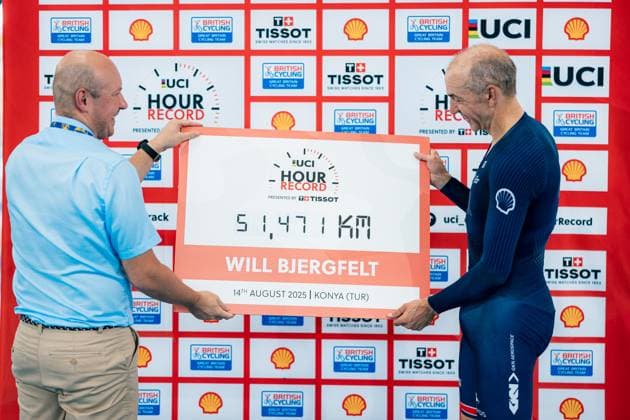 Men C5 UCI Hour Record presented by Tissot Picture by Alex Whitehead SWpix.com - 14 08 2025 - Track cycling, Rad, Radsport, Bahnrad, Bahn - Men C5 UCI Hour Record presented by Tissot - Konya Velodrome, Konya, Türkiye - Will Bjergfelt of Great Britain celebrates after setting a world record breaking distance of 51.471km in the UCI Men™s C5 Hour Record category. Konya Konya Velodrome Turkey Copyright: x xSWpix.comx(t axPhotographyxHubxLtd)xAlexxWhitehead SWpix.comx SWP-3030-0480