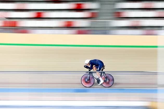 Track cycling, Rad, Radsport, Bahnrad, Bahn world record attempts in Konya KONYA, TURKIYE - AUGUST 14: British cyclist William Bjergfelt set a new world one-hour record in the C5 category by covering a distance of 51.463 kilometers during the track cycling world record attempts, organized with the application of the Union Cycliste Internationale (UCI) and British Cycling at the Konya Olympic Velodrome in Konya, Turkiye on August 14, 2025. Serhat Cetinkaya Anadolu Konya Turkey. Editorial use only. Please get in touch for any other usage.  Copyright: x2025xAnadoluxSerhatxCetinkayax