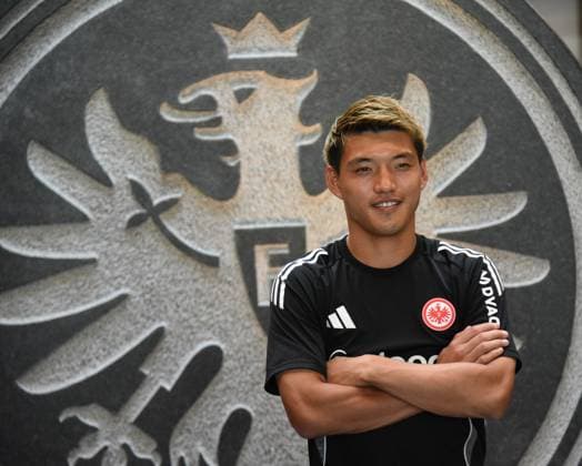 14 08 2025 xhpx Frankfurt am Main, Deutsche Bank Park Bundesliga Season 2025 2026 Eintracht Frankfurt Press Conference Presentation of new signing Ritsu Doan 20, Eintracht Frankfurt DFL DFB REGULATIONS PROHIBIT ANY USE OF PHOTOGRAPHS AS IMAGE SEQUENCES AND OR QUASI VIDEO