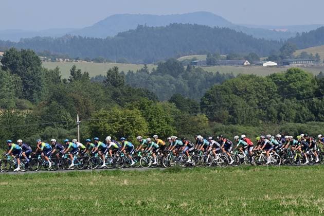 The main peloton at the 1st stage of the Czech Tour cycling race Prague - Karlovy Vary, Czech Republic, on August 14, 2025. Vladar hill in the background. (CTKxPhoto SlavomirxKubes) CTKPhotoP2025081404833  CTKPhotoP2025081404833
