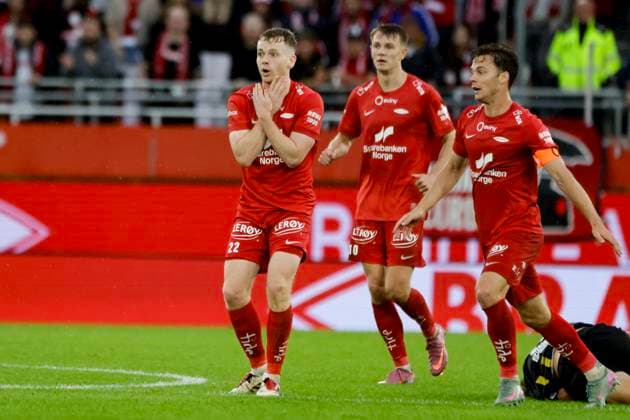 UEFA Europa Leauge Qualification 2025 SK Brann BK Häcken Bergen 20250814 Brannsd Saevar Atli Magnusson, Emil Kornvig and Felix Horn Myhre during the UEFA Europa Leauge qualifying match between SK Brann and BK Häcken at Brann Stadium Photo Paul S Amundsen NTB Bergen Norway EDITORIAL USE ONLY RESTRICTED USE FOR BETTING COMPANIES  Copyright: xPaulxS.xAmundsenx xNTBx