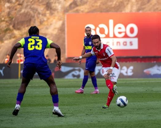 August 14, 2025, Braga, Braga, Portugal: JOAO MOUTINHO from SC Braga seen on action during the UEFA Europe League 2025 26 Playoff round match between SC Braga and CFR Cluj at Estadio Municipal de Braga on August 14, 2025 in Braga, Portugal. Braga Portugal - ZUMAl192 20250814_zsp_l192_003 Copyright: xMiguelxLemosx