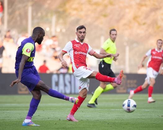 August 14, 2025, Braga, Braga, Portugal: RICARDO HORTA from SC Braga seen on action during the UEFA Europe League 2025 26 Playoff round match between SC Braga and CFR Cluj at Estadio Municipal de Braga on August 14, 2025 in Braga, Portugal. Braga Portugal - ZUMAl192 20250814_zsp_l192_005 Copyright: xMiguelxLemosx