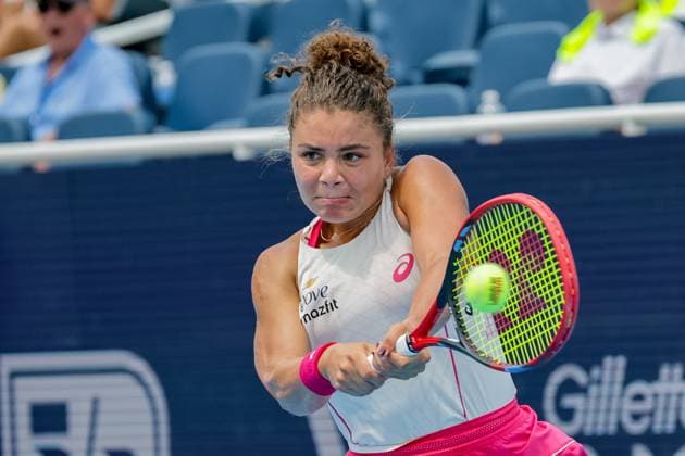 August 14, 2025, Mason, Ohio, U.S: Jasmine Paolini (ITA) hits a two-handed backhand during ThursdayÃ¢â‚¬â ¢s Round of 16 of the Cincinnati Open at the Lindner Family Tennis Center, Mason, Oh. Mason U.S - ZUMAs304 20250814_zaf_s304_092 Copyright: xScottxStuartx