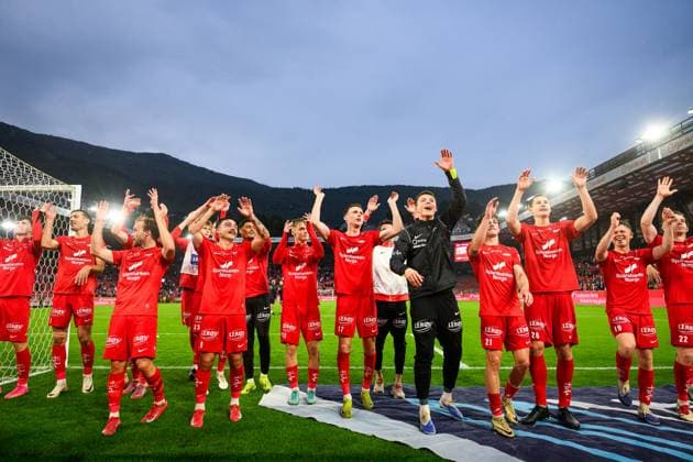 250814 Players of Brann celebrate after the UEFA Europa League third qualifying round football match between Brann and Häcken on August 14, 2025 in Bergen Photo Carl Sandin BILDBYRAN kod CS CS0753 fotboll football soccer fotball uefa europa league europa league brann häcken bbeng jubel  Copyright: CARLxSANDIN BB250814CS139