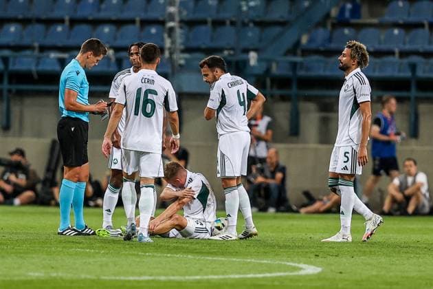 KRAKOW 14.08.2025 ELIMINACJE DO LIGI EUROPY UEFA SEZON 2025 26 SZACHTAR DONIECK - PANATHINAIKOS AO NZ Karol Swiderski FOT JAKUB GRUCA FOKUSMEDIA.COM.PL PLAY - OFF QUALIFICATIONS UEFA EUROPA LEAGUE SEASON 2025 2026 NEWSPIX.PL --- newspix.pl 