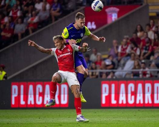 August 14, 2025, Braga, Braga, Portugal: RODRIGO ZALAZAR from SC Braga seen on action during the UEFA Europe League 2025 26 Playoff round match between SC Braga and CFR Cluj at Estadio Municipal de Braga on August 14, 2025 in Braga, Portugal. Braga Portugal - ZUMAl192 20250814_zsp_l192_070 Copyright: xMiguelxLemosx