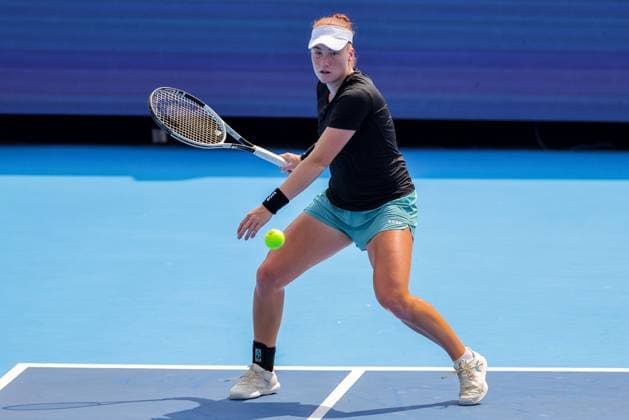 August 14, 2025, Mason, Ohio, U.S: Ella Seidel (GER) hits a forehand shot during ThursdayÃ¢â‚¬â ¢s Round of 16 of the Cincinnati Open at the Lindner Family Tennis Center, Mason, Oh. Mason U.S - ZUMAs304 20250814_zaf_s304_151 Copyright: xScottxStuartx