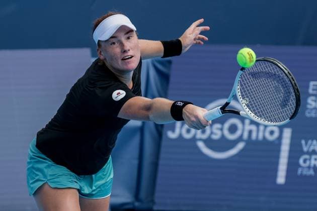 August 14, 2025, Mason, Ohio, U.S: Ella Seidel (GER) reaches to return a wide shot during ThursdayÃ¢â‚¬â ¢s Round of 16 of the Cincinnati Open at the Lindner Family Tennis Center, Mason, Oh. Mason U.S - ZUMAs304 20250814_zaf_s304_156 Copyright: xScottxStuartx