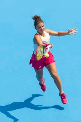 August 14, 2025, Mason, Ohio, USA: Mason, Ohio; Cincinnati Open Tennis Tournament - 2025 08 14 - Jasmine Paolini plays a ball against opponent Barbora Krejcikova. - ZUMAPress Mason USA - ZUMAn24_ 20250814_zaf_n24_120 Copyright: xWallyxNellx