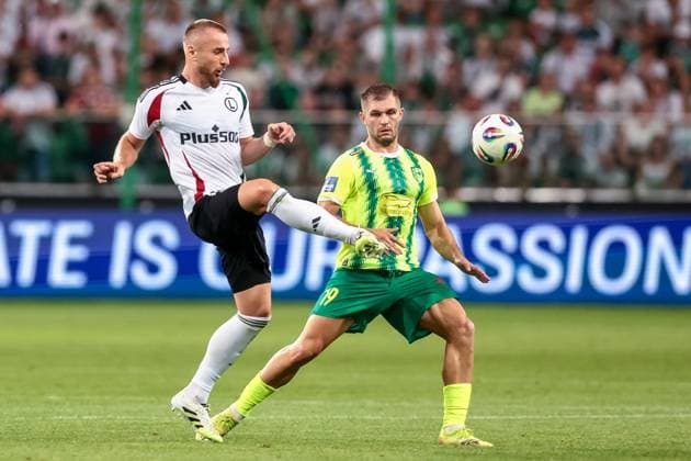 UEFA Europa League - Legia Warsaw vs AEK Larnaca Rafal Augustyniak, Karol Angielski during UEFA Europa League qualifying match Legia Warsaw vs AEK Larnaca in Warsaw, Poland on August 14, 2025. Warsaw Poland  Copyright: xFotoxOlimpikx originalFilename:jastrzebowski-uefaeuro250814_npPZa.jpg