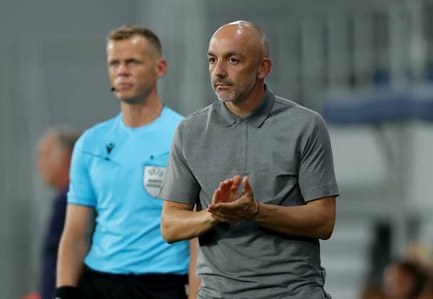 (250815) -- BACKA TOPOLA, Aug. 15, 2025 -- Maccabi Tel-Aviv s head coach Zarko Lazetic reacts during the third qualifying round 2nd leg football match between Maccabi Tel-Aviv of Israel and Hamrun Spartans of Malta at the UEFA Europa League in Backa Topola, Serbia, Aug. 14, 2025. (Photo by Xinhua) (SP)SERBIA-BACKA TOPOLA-FOOTBALL-UEFA EUROPA LEAGUE-MACCABI TEL AVIV VS HAMRUN SPARTANS PredragxMilosavljevic 