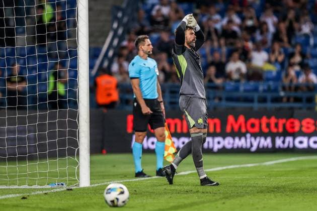 KRAKOW 14.08.2025 ELIMINACJE DO LIGI EUROPY UEFA SEZON 2025 26 SZACHTAR DONIECK - PANATHINAIKOS AO NZ Bartlomiej Dragowski FOT JAKUB GRUCA FOKUSMEDIA.COM.PL PLAY - OFF QUALIFICATIONS UEFA EUROPA LEAGUE SEASON 2025 2026 NEWSPIX.PL --- newspix.pl   imago images 0830576456
