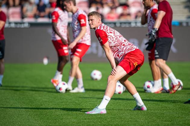 FC Midtjylland v Fredrikstad, UEFA Europa League qualification, Herning, Denmark Herning, Denmark. 14th, August 2025. Emil Holten of Fredrikstad is warming up before the UEFA Europa League qualification match between FC Midtjylland and Fredrikstad at MCH Arena in Herning. Denmark, Herning  Copyright: xGonzalesxPhoto MortenxKjaerx