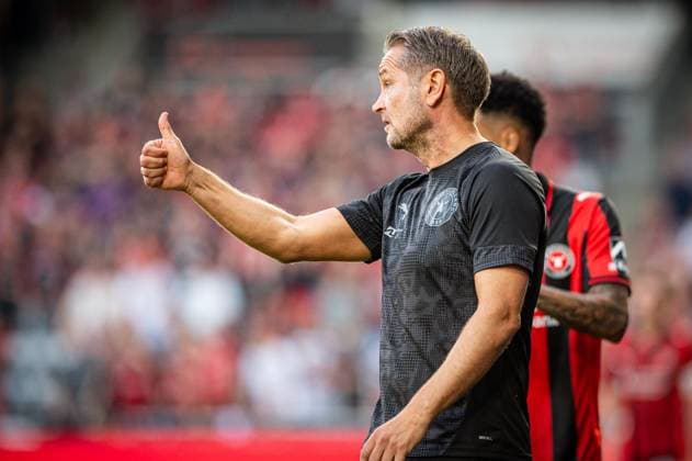 FC Midtjylland v Fredrikstad, UEFA Europa League qualification, Herning, Denmark Herning, Denmark. 14th, August 2025. Head coach Thomas Thomasberg of FC Midtjylland seen during the UEFA Europa League qualification match between FC Midtjylland and Fredrikstad at MCH Arena in Herning. Denmark, Herning  Copyright: xGonzalesxPhoto MortenxKjaerx