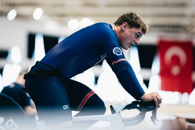 Men Elite 200m Flying Start Record Attempt Picture by Alex Whitehead SWpix.com - 15 08 2025 - Track cycling, Rad, Radsport, Bahnrad, Bahn - Men Elite 200m Flying Start Record Attempt - Konya Velodrome, Konya, Türkiye - Matthew Richardson of Great Britain warming up. Konya Konya Velodrome Turkey Copyright: x xSWpix.comx(t axPhotographyxHubxLtd)xAlexxWhitehead SWpix.comx SWP-3030-0657