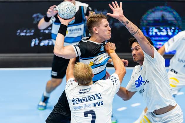 15 08 2025, GER, Handball, Men, Season 25 26, Wartburg Cup, ThSV Eisenach Skanderborg Handbold Oskar Joelsson ThSV Eisenach,3 99817 Eisenach Werner Assmann Halle Am Sportp Thueringen Germany