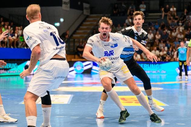 Emil, Laerke back left, Skanderborg AGF Handbold, 15 , Philipp, Meyer Kreislaeufer, ThSV Eisenach, 27 GER, Thuringia, ThSV Eisenach vs Skanderborg Handbold, Wartburg Cup Eisenach 2025, Handball, Season 2025 2026, 15 08 2025 GER, Thuringia, ThSV Eisenach vs Skanderborg Handbold, Wartburg Cup Eisenach 2025, Handball, Season 2025 2026, 15 08 2025 Eisenach Copyright: xEibner-Pressefoto MartinxHerbstx EP_MHT