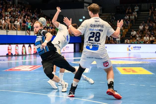 Peter, Walz Kreislaeufer, ThSV Eisenach, 14 , Morten, Kaalund Kreislaeufer, Skanderborg AGF Handbold, 28 , Kristjan, Orn Kristjansson Rueckraum Rechts, Skanderborg AGF Handbold, 3 GER, Thuringia, ThSV Eisenach vs Skanderborg Handbold, Wartburg Cup Eisenach 2025, Handball, Season 2025 2026, 15 08 2025 GER, Thuringia, ThSV Eisenach vs Skanderborg Handbold, Wartburg Cup Eisenach 2025, Handball, Season 2025 2026, 15 08 2025 Eisenach Copyright: xEibner-Pressefoto MartinxHerbstx EP_MHT
