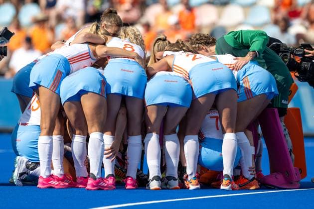 Feldhockey, Euro Hockey Europa Meisterschaft 2025 - Hockey EM Mönchengladbach 15.8.25, Frauen, Halbfinale, Holland - Spanien 3-1 Mönchengladbach, Deutschland, 15.08.25: Feldhockey, Euro Hockey Europa Meisterschaft 2025 im Hockey Park, Deutschland. (Foto von Axel Kaste) Team Oranje Mönchengladbach Hockey Park Nordrhein-Westfalen Deutschland *** Field Hockey, Euro Hockey European Championship 2025 Hockey EM Mönchengladbach 15 8 25, Women, Semi-Final, Holland Spain 3 1 Mönchengladbach, Germany, 15 08 25 Field Hockey, Euro Hockey European Championship 2025 in Hockey Park, Germany Photo by Axel Kaste Team Oranje Mönchengladbach Hockey Park North Rhine-Westphalia Germany EM HF Holland - Spanien 3-1 Frauen 15.10.25 SG-5335