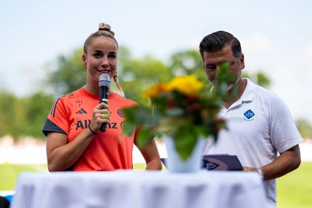 Giulia Gwinn 7, FC Bayern Muenchen interview DEU, FC Bayern Muenchen women vs FC Zuerich women, football, preparation, season 2025 26.15 08 2025, DEU, FC Bayern Muenchen women vs FC Zuerich women, football, preparation, season 2025 26.15 08 2025 Friedrichshafen Copyright: xEibner-Pressefoto FlorianxWolfx EP_FWF