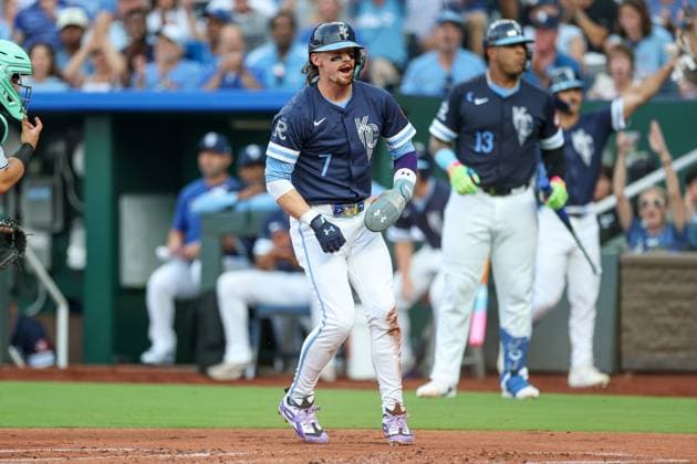 August 15, 2025: Kansas City Royals shortstop Bobby Witt Jr. (7) reacts to scoring a run during the first inning against the Chicago White Sox at Kauffman Stadium in Kansas City, MO. CSM Kansas City United States of America - ZUMAc04_ 20250815_zma_c04_125 Copyright: xDavidxSmithx