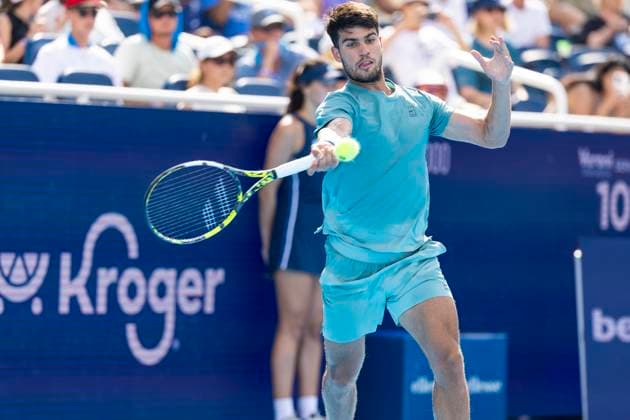 August 15, 2025, Mason, Ohio, USA: Mason, Ohio; Cincinnati Open Tennis Tournament - 2025 08 14 - Carlos Alcaraz plays a ball against opponent Andrey Rublev. - ZUMAPress Mason USA - ZUMAn24_ 20250815_zaf_n24_265 Copyright: xWallyxNellx