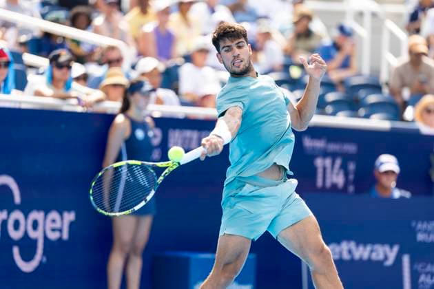 August 15, 2025, Mason, Ohio, USA: Mason, Ohio; Cincinnati Open Tennis Tournament - 2025 08 14 - Carlos Alcaraz plays a ball against opponent Andrey Rublev. - ZUMAPress Mason USA - ZUMAn24_ 20250815_zaf_n24_276 Copyright: xWallyxNellx