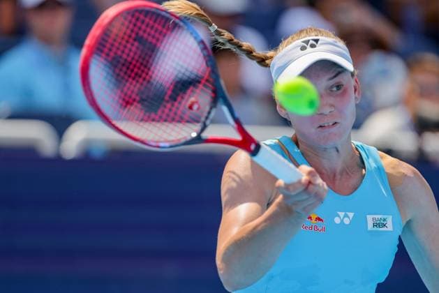 August 15, 2025, Mason, Ohio, USA: ELENA RYBAKINA (KAZ) hits a forehand shot during Friday s quarterfinal round of the Cincinnati Open at the Lindner Family Tennis Center. Rybakina won 6:1 6:4. Mason USA - ZUMAs304 20250815_zaf_s304_109 Copyright: xScottxStuartx
