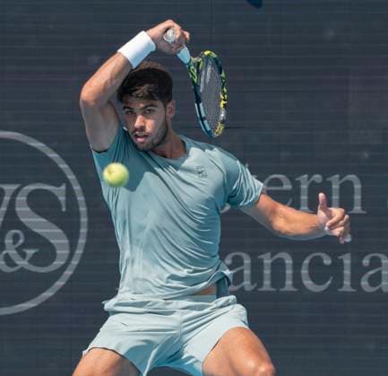 August 15, 2025: Andrey Rublev loses to Carlos Alcaraz (ESP) 6-3, 4-6, 7-5 at the Cincinnati Open being played at Lindner Family Tennis Center in Mason, Ohio, {USA} Ã‚ Tennisclix Cal Media Mason USA - ZUMAc04_ 20250815_zma_c04_214 Copyright: xLesliexBillmanx