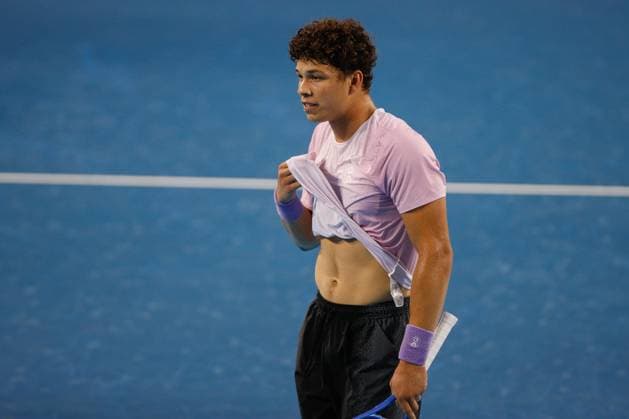 CINCINNATI, OH - AUGUST 15: Ben Shelton of the United States during the quarterfinal round of the Cincinnati Open at the Lindner Family Tennis Center on August 15, 2025 in Mason, OH. (Photo by Ian Johnson Icon Sportswire) TENNIS: AUG 15 Cincinnati Open EDITORIAL USE ONLY Icon250815069