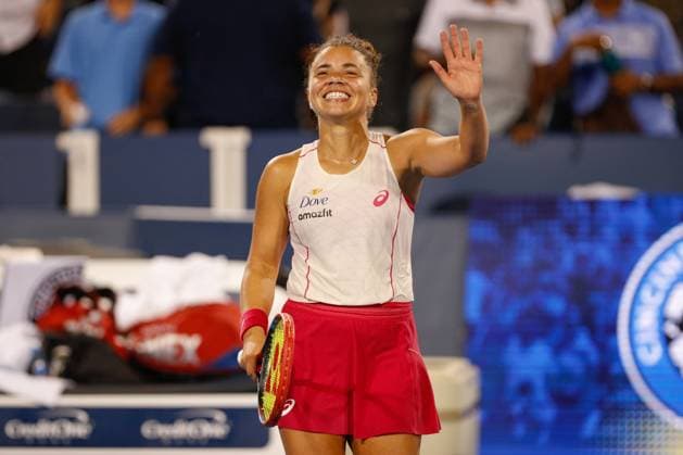 CINCINNATI, OH - AUGUST 15: Jasmine Paolini of Italy reacts after defeating Coco Gauff of the United States. During the quarterfinal round of the Cincinnati Open at the Lindner Family Tennis Center on August 15, 2025 in Mason, OH. (Photo by Ian Johnson Icon Sportswire) TENNIS: AUG 15 Cincinnati Open EDITORIAL USE ONLY Icon250815025