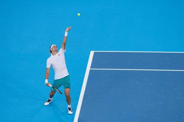 CINCINNATI, OH - AUGUST 15: Alexander Zverev of Germany serves during the quarterfinal round of the Cincinnati Open at the Lindner Family Tennis Center on August 15, 2025 in Mason, OH. (Photo by Ian Johnson Icon Sportswire) TENNIS: AUG 15 Cincinnati Open EDITORIAL USE ONLY Icon250815001