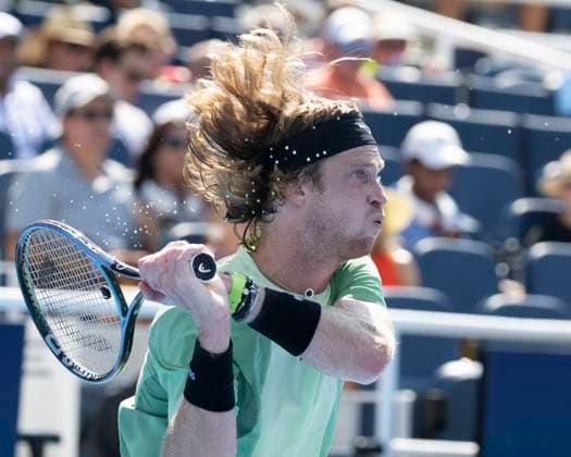 CINCINNATI, OH - AUGUST 15: Andrey Rublev (RUS) hits a backhand shot during the quarter finals in the Cincinnati Open at the Lindner Family Tennis Center on August 15, 2025 in Mason, OH. (Photo by Shelley Lipton Icon Sportswire) TENNIS: AUG 15 Cincinnati Open EDITORIAL USE ONLY Icon2508151278