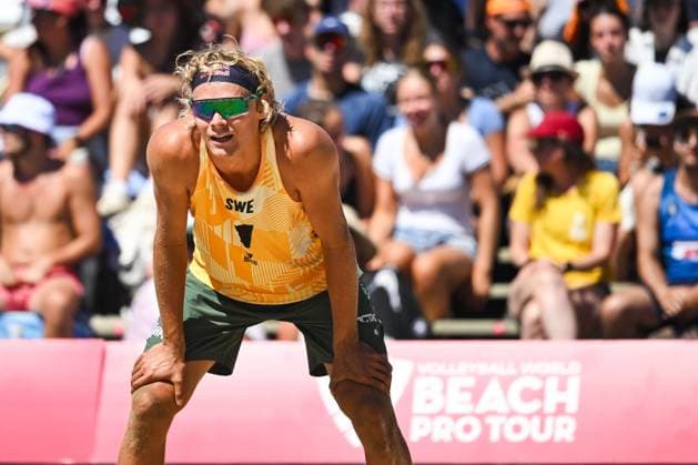 MONTREAL, QC - AUGUST 15: Look on David Ahman (SWE) during a main draw match at Beach Pro Tour Montreal Elite 16 on August 15, 2025 at Parc Jean-Drapeau in Montreal, QC (Photo by David Kirouac Icon Sportswire) VOLLEYBALL: AUG 15 Beach Pro Tour Montreal Elite 16 EDITORIAL USE ONLY Icon250815091