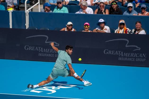 Cincinnati Open Quarterfinals: Carlos Alcaraz V Andrey Rublev Carlos Alcaraz is seen during his quarterfinals match at the Cincinnati Open in Mason, Ohio, on August 15, 2025. Mason Ohio United States  Copyright: xJasonxWhitmanx originalFilename:whitman-cincinna250815_npQJt.jpg