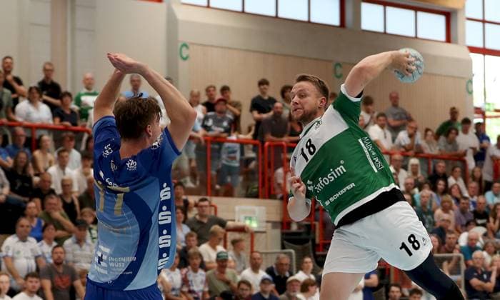 16 08 2025, xfsx, Men, Handball, Season 2025 2026, DHB Cup, 1 Round Woelfe Wuerzburg TV Grosswalstadt v li Sebastian Trost TV Grosswallstadt , Steffen Kaufmann Woelfe Wuerzburg Rimpar Dreifachsporthalle Bayern Germany