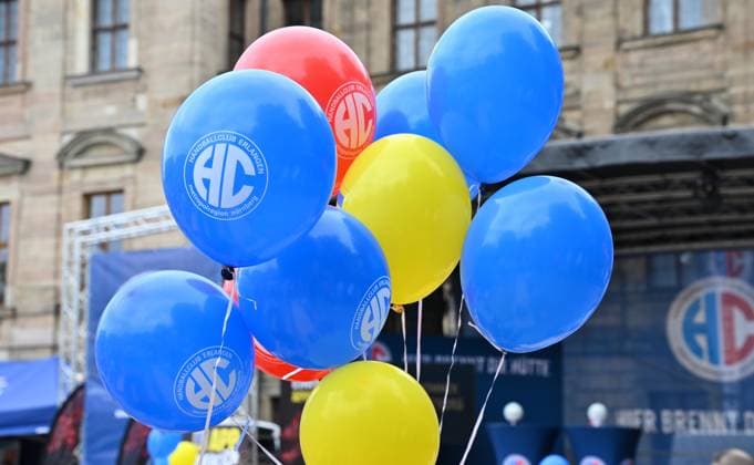 16 08 2025 Handball 1 Bundesliga Season 2025 2026 HC Erlangen HCE Event Season Opening xwoxzix Impression Balloons with Crest Logo Emblem