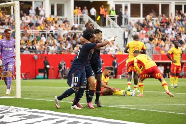 FOOTBALL : RC Lens vs Olympique Lyonnais - Ligue 1 J1 - 16 08 2025 But de l Olympique Lyonnais de Georges MIKAUTADZE (Olympique Lyonnais) et joie des joueurs lors du match RC Lens vs Olympique Lyonnais, Ligue 1 J1, stade Bollaert-Delelis, le 16 aoÃ»t 2025 - photo Laurent Sanson PsnewZ  Copyright: xLaurentxSANSONx xPsnewZx
